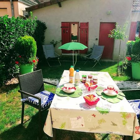 Chambre Avec Salle De Bain Privatisee Avec Petit Dejeuner Compris Auxonne Εξωτερικό φωτογραφία